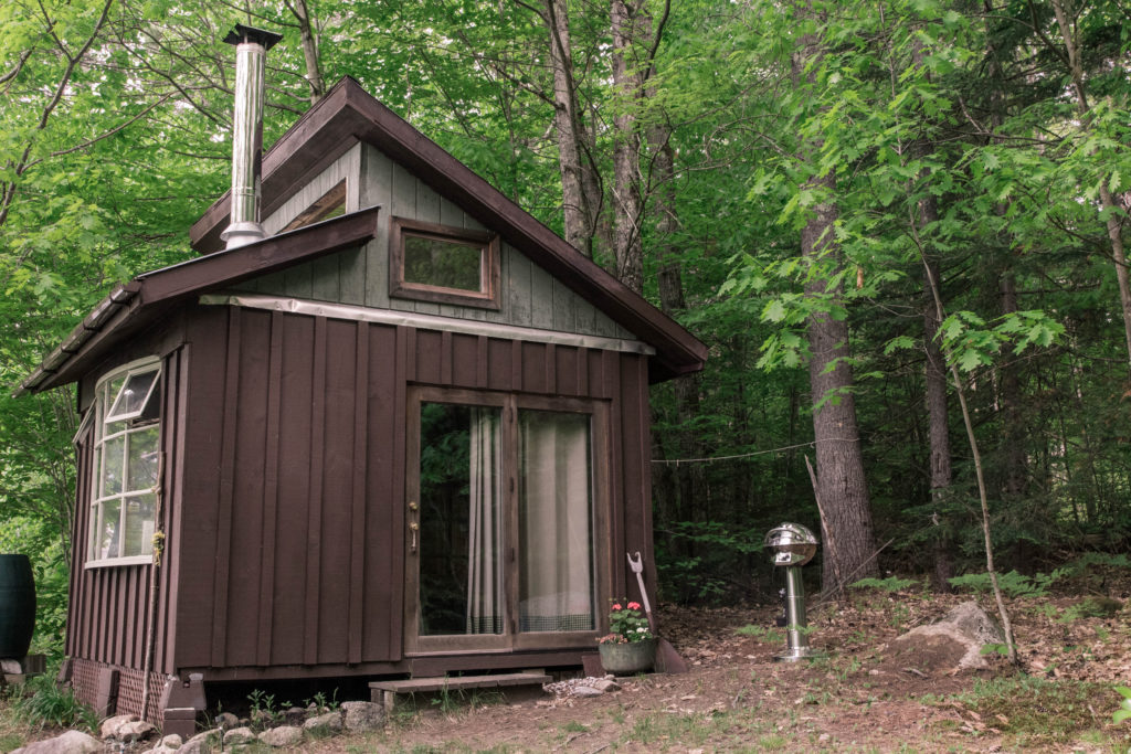 Rustic Cabin for a NH Weekend - The Tiny Traveler Blog